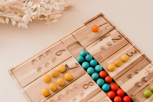 QTOYS - Natural Counting Board